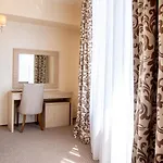Hotel Bueno 3*