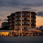 Bueno Hotel 3*